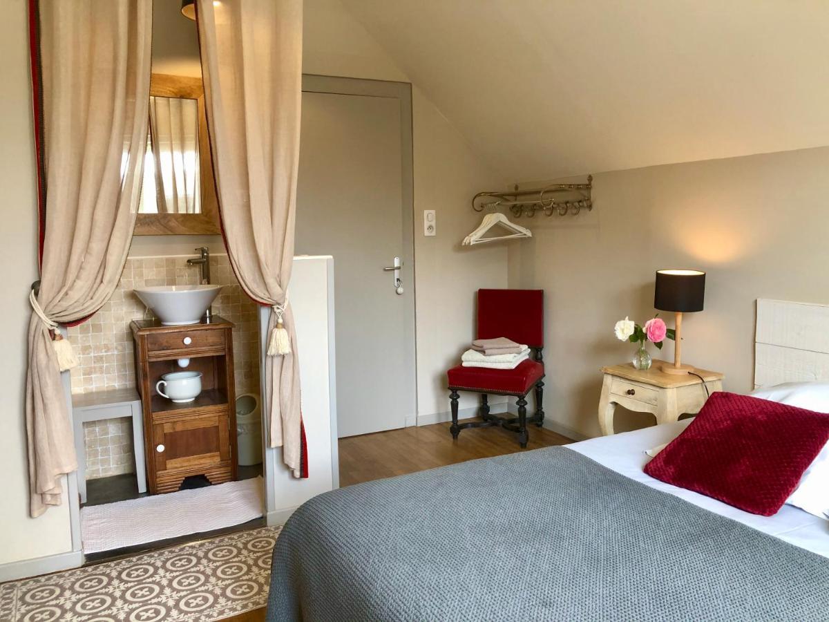 Bed and Breakfast Le Grenier Du Jardin Pontorson Exterior foto