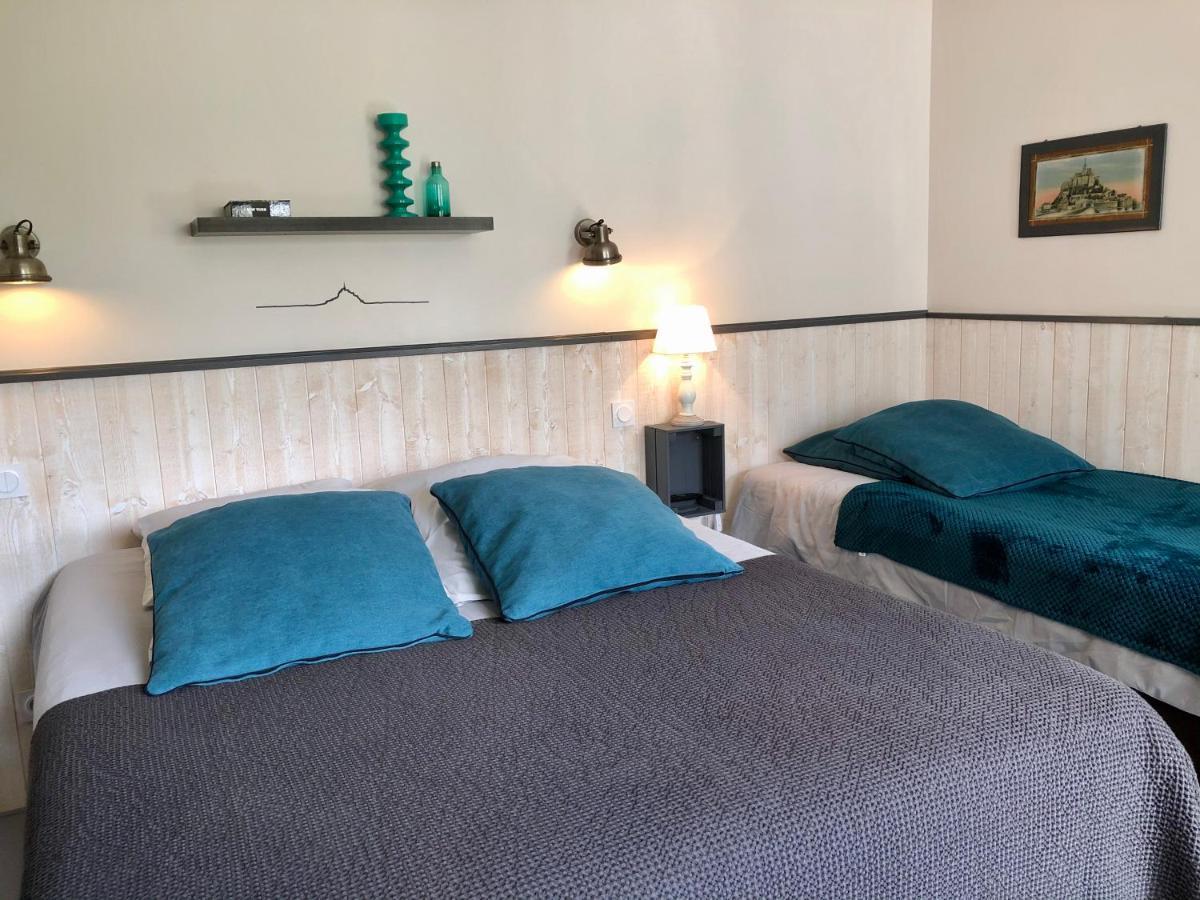Bed and Breakfast Le Grenier Du Jardin Pontorson Exterior foto