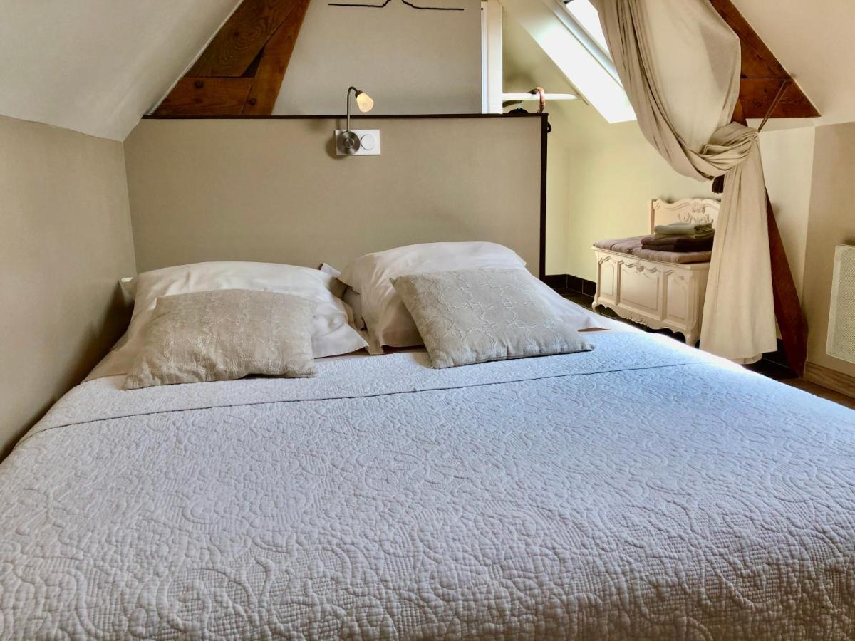 Bed and Breakfast Le Grenier Du Jardin Pontorson Exterior foto